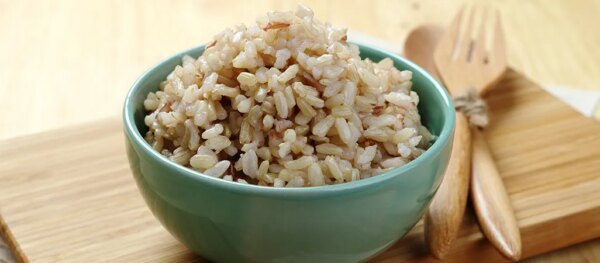 beneficios del arroz integral en tu dieta